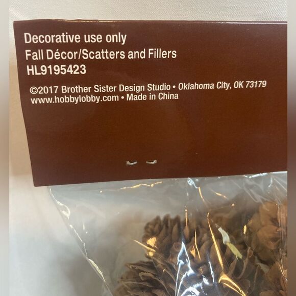 New! Mini Pinecones Christmas CRAFTS VASE BOWL FILLER Scatter HOME DECOR Winter - Picture 5 of 5